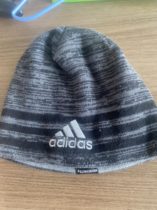 全新正品阿迪达斯和彪马冬帽68元三顶.款式颜色随机 商品图5