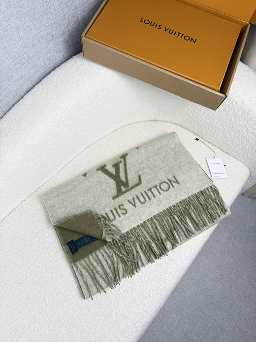 秋冬特惠💰300 LV围巾 霍思燕同款披肩围巾两用！ 商品图2