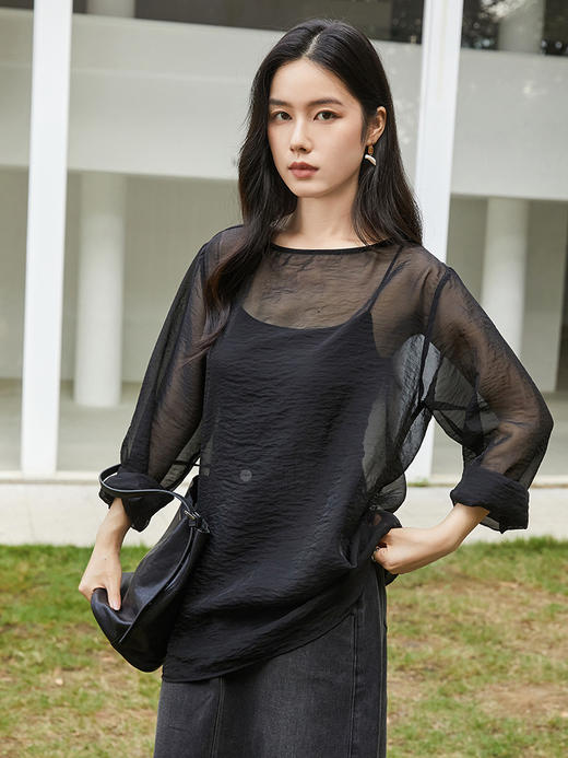 黑色肌理感圆领长袖衬衫 垂坠感宽松显瘦上衣 慵懒风通勤百搭衬衣 商品图0