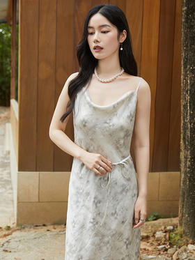 慵懒度假风水墨印花吊带长裙 垂坠感醋酸面料显瘦开叉连衣裙