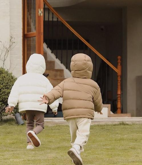 老米优品🎈90-150码！A类，0甲醛。《儿童90白鸭绒面包羽绒服》三防面料，男女童均可，性价比款羽绒外套~ 商品图11