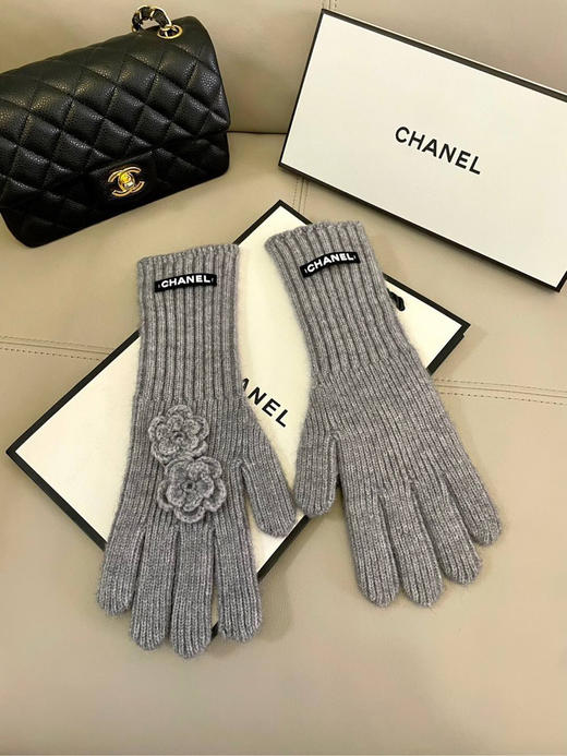 秋冬特惠💰180 香奈儿新款羊毛手套 手感更软细糯腻 商品图2
