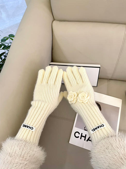 秋冬特惠💰180 香奈儿新款羊毛手套 手感更软细糯腻 商品图6