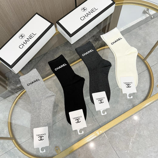 秋冬特惠💰150 香奈儿袜子【一盒四双】香奈儿高版本 商品图3