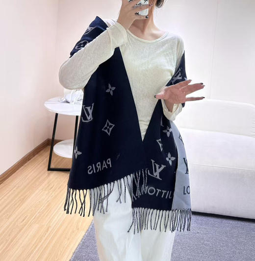 秋冬特惠💰280 LV经典围巾以Vivienne Reykjavik 2.0 版本迎接马年新春 商品图2