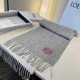 秋冬特惠💰300 罗意威️围巾 难得一见的温柔配色