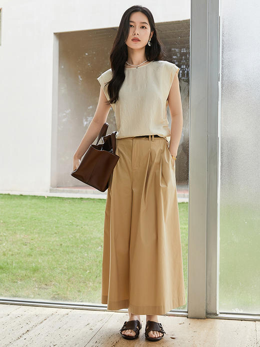 法式温柔风米白色无袖背心 收腰显瘦褶皱设计感圆领气质上衣 商品图1