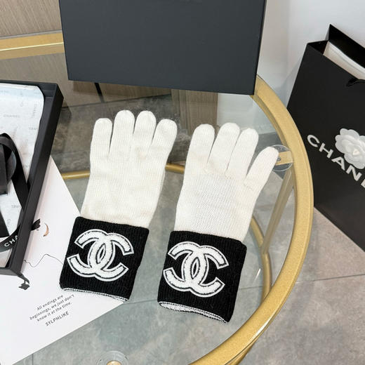 秋冬特惠💰220 爆款 香奈儿秋冬羊毛针织手套 纯色系列 商品图3