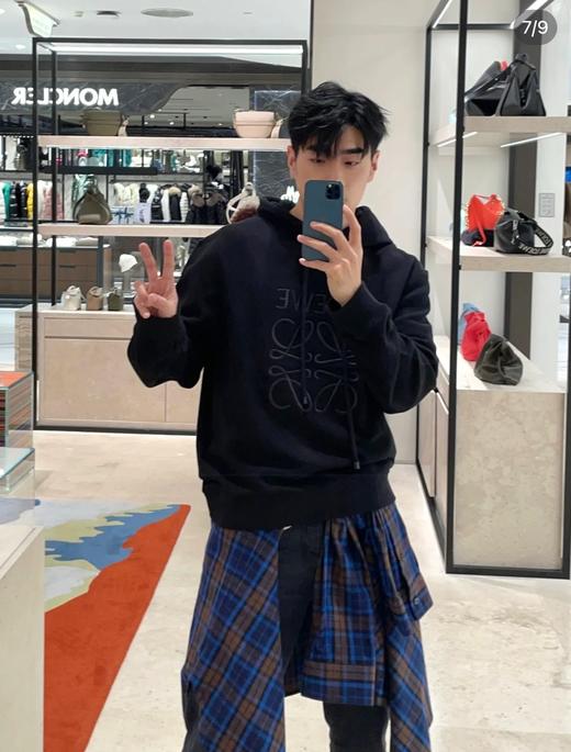 一店k （超重工刺绣🪡！）女孩子的快乐有多简单～给我买我喜欢的东西就好！错位刺绣高级得毫不费力！加绒刺绣字母logo情侣连帽卫衣 商品图3