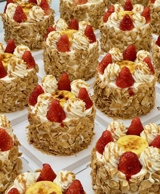 焦糖杏仁草莓布蕾 商品图1