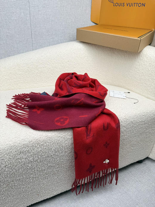 秋冬特惠💰300 LV围巾 2026马年新春刺绣纪念版。【双面羊毛围巾】 商品图7
