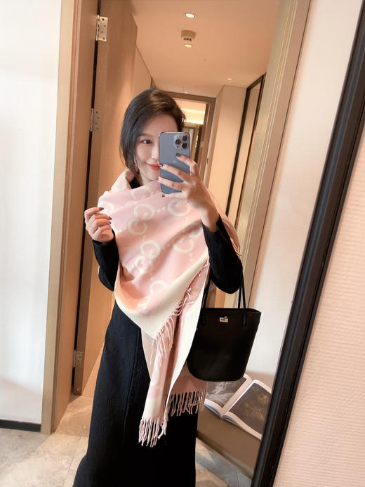 秋冬特惠💰150 古驰围巾 女神及日常都非常好搭配的款 商品图6