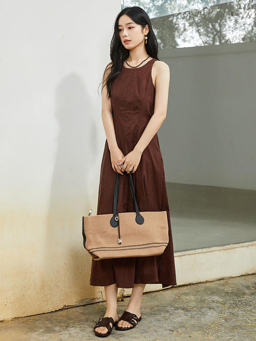 深咖色无袖背心连衣裙 收腰压褶 A 字大摆长裙 通勤复古显瘦中长裙 商品图0