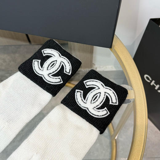 秋冬特惠💰220 爆款 香奈儿秋冬羊毛针织手套 纯色系列 商品图6