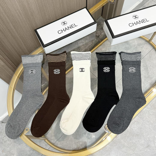 秋冬特惠💰180 香奈儿袜子【一盒五双】香奈儿爆款中筒袜 高版本 商品图5