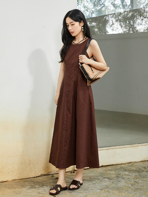 深咖色无袖背心连衣裙 收腰压褶 A 字大摆长裙 通勤复古显瘦中长裙 商品图1