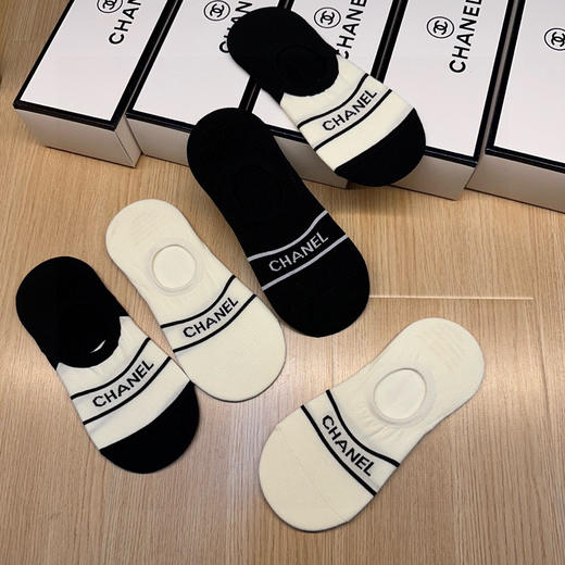 秋冬特惠💰130 香奈儿袜子 CH新品女款隐形袜子【一盒五双】提花经典字母标志 商品图3