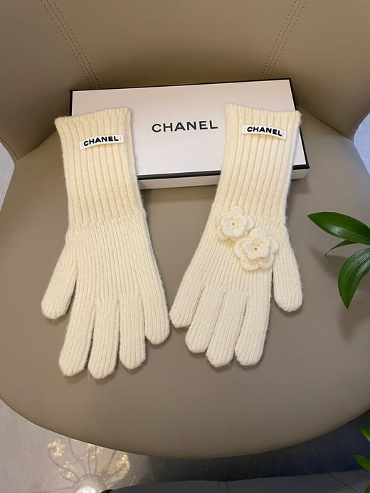 秋冬特惠💰180 香奈儿新款羊毛手套 手感更软细糯腻 商品图3