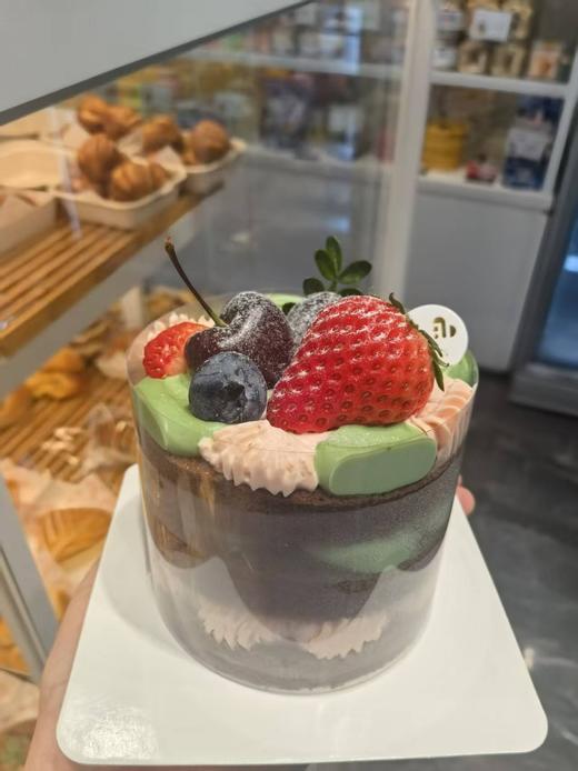 车厘子小蛋糕 开心果和草莓奶油 巧克力胚 商品图0