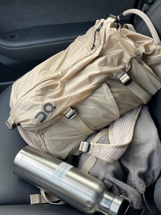 On跑 Speed Pack 18L/30L 大容量休闲运动双肩包斜挎包 Z-15789 商品图4