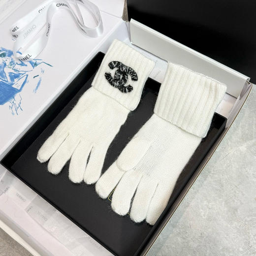 秋冬特惠💰220 爆款 香奈儿秋冬羊毛针织手套 纯色系列 商品图2