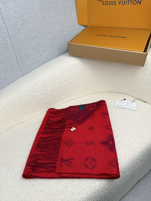 秋冬特惠💰300 LV围巾 2026马年新春刺绣纪念版。【双面羊毛围巾】 商品图2