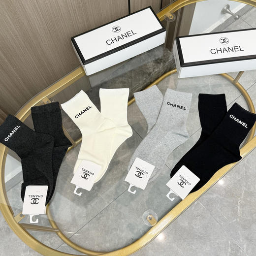 秋冬特惠💰150 香奈儿袜子【一盒四双】香奈儿高版本 商品图5