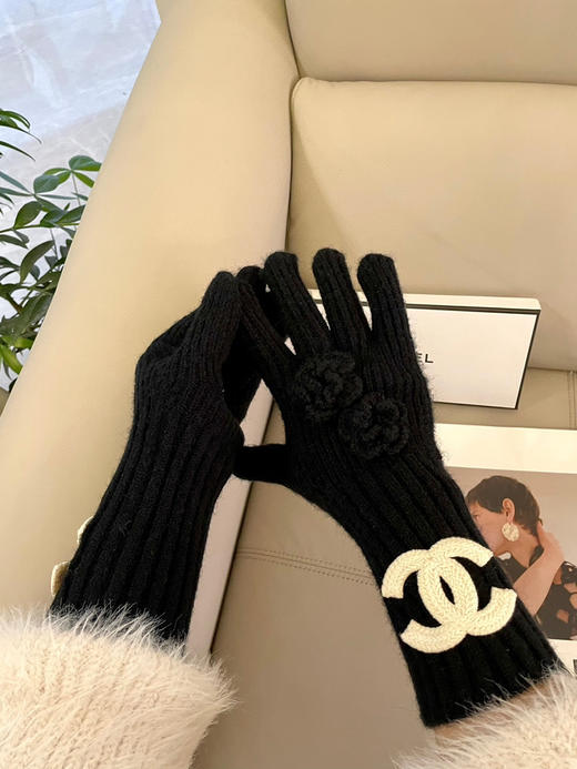 秋冬特惠💰180 香奈儿新款羊毛手套 手感更软细糯腻 商品图8