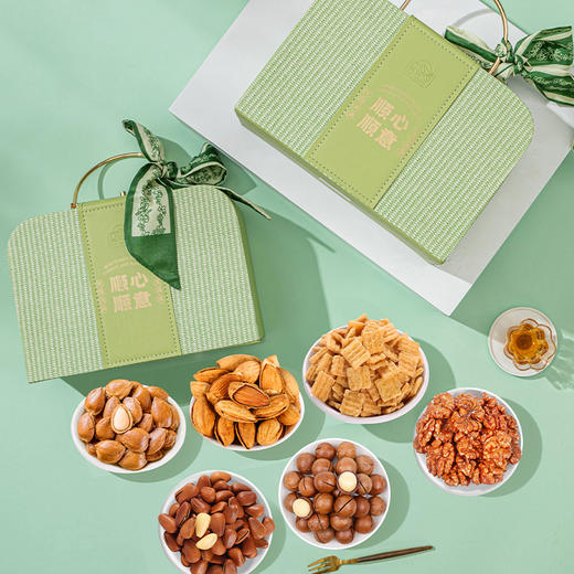 「轻奢高颜值」坚果大礼包礼盒坚果年货零食过年送人走亲戚干果类礼品零食 商品图1