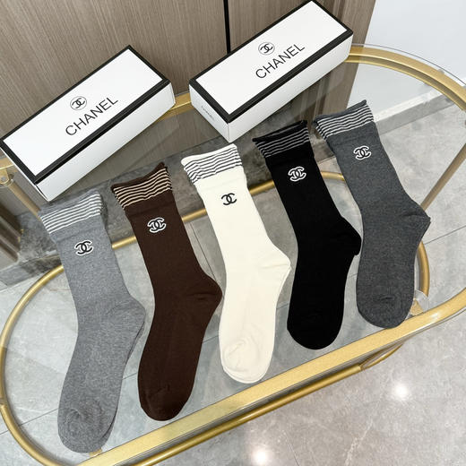 秋冬特惠💰180 香奈儿袜子【一盒五双】香奈儿爆款中筒袜 高版本 商品图4