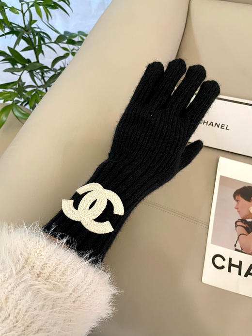 秋冬特惠💰180 香奈儿新款羊毛手套 手感更软细糯腻 商品图5
