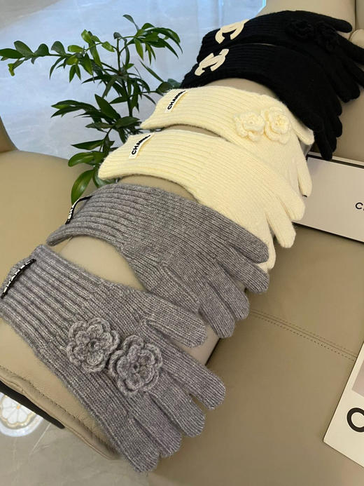 秋冬特惠💰180 香奈儿新款羊毛手套 手感更软细糯腻 商品图8