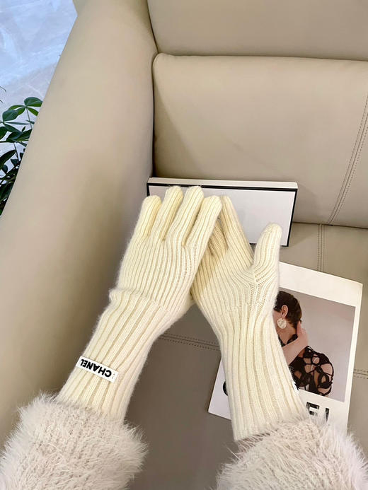 秋冬特惠💰180 香奈儿新款羊毛手套 手感更软细糯腻 商品图7