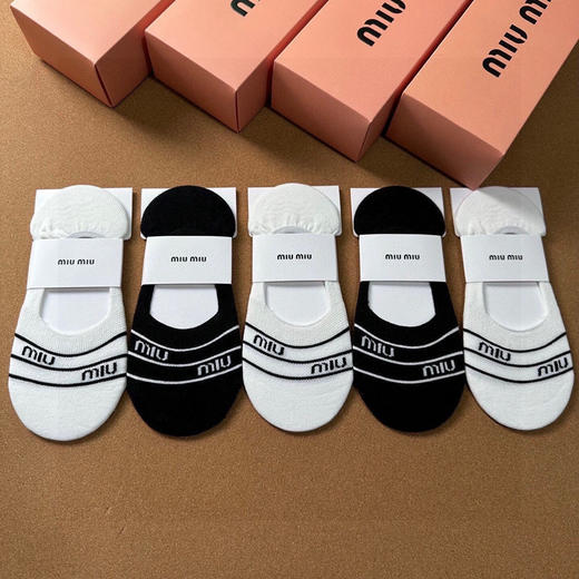 秋冬特惠💰130 缪缪袜子 新品女款隐形袜子【一盒五双】提花经典字母标志 商品图4