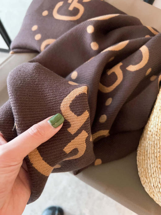 秋冬特惠💰150 古驰围巾 不同于的围巾组织构造 商品图3