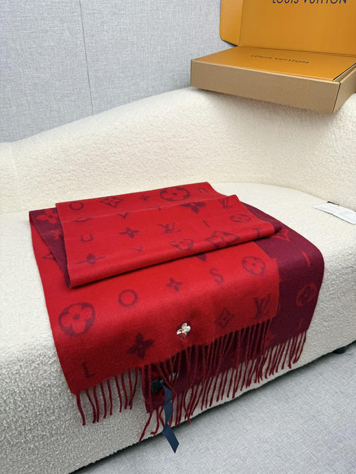 秋冬特惠💰300 LV围巾 2026马年新春刺绣纪念版。【双面羊毛围巾】 商品图5