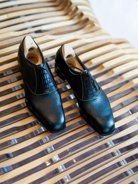 Bolero 黑色谷物纹牛津鞋