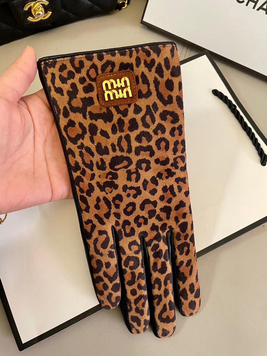 秋冬特惠💰240 缪缪女士新款手套 高档鹿茸皮搭配羊皮 商品图3