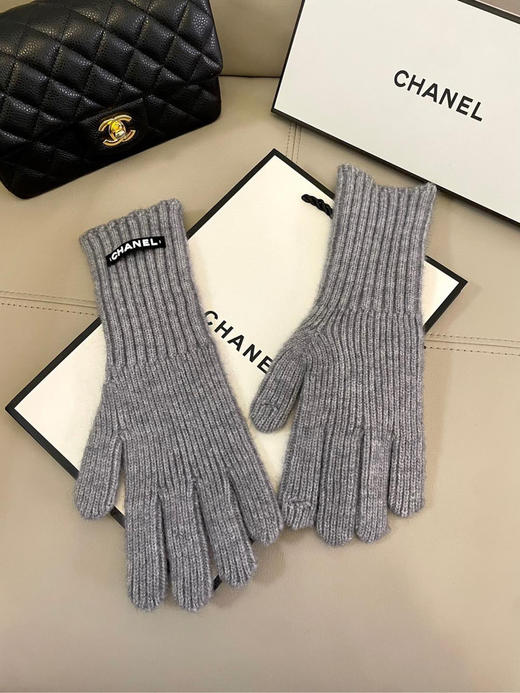 秋冬特惠💰180 香奈儿新款羊毛手套 手感更软细糯腻 商品图1