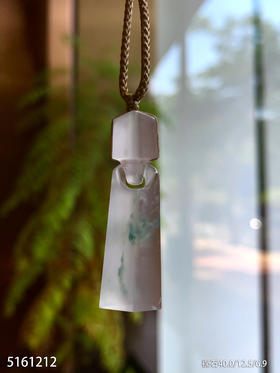 5161212，无事牌裸石。具体价格微信咨询