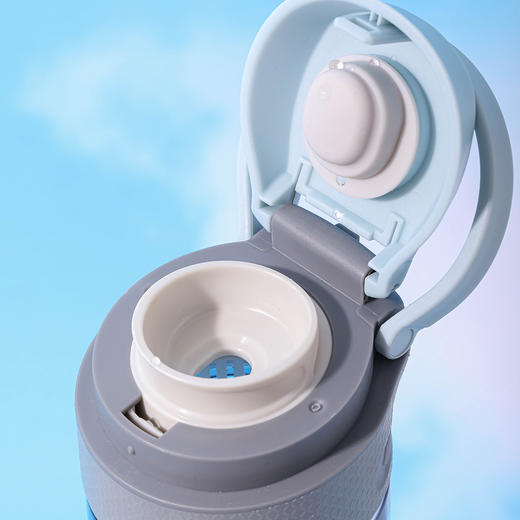 6944662548439 乐扣乐扣Lock&Lock 【学生专用】大容量便携户外健身杯男女生运动塑料水杯夏季男女【550ml】 商品图1