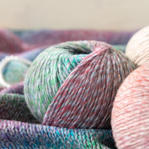 苏苏姐家印象梵高手工diy编织钩针棒针毛衣围巾段染亮片羊毛线团 商品图2