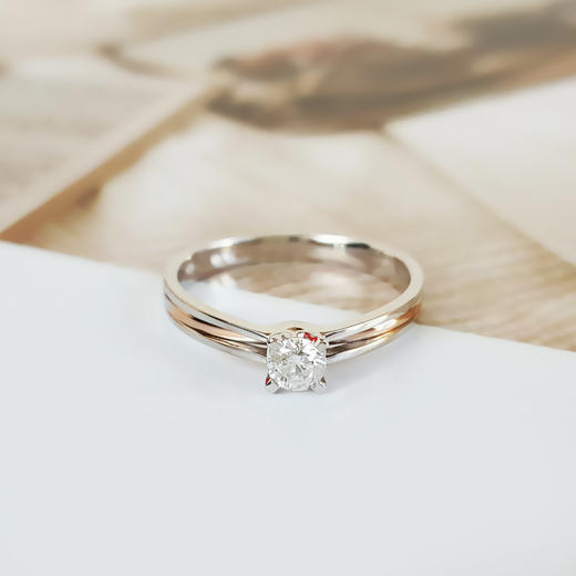 老庙AU750双色金镶天然经典简约四爪款0.175克拉钻石戒指11号（戒圈可改）261225AK17 商品图6