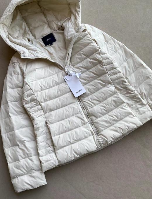 F011238秋冬甄选连帽轻薄排骨羽绒服女通勤休闲保暖外套 商品图8