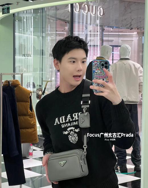 F011214精典三角标提花字母logo大标情侣圆领针织毛衣 商品图2