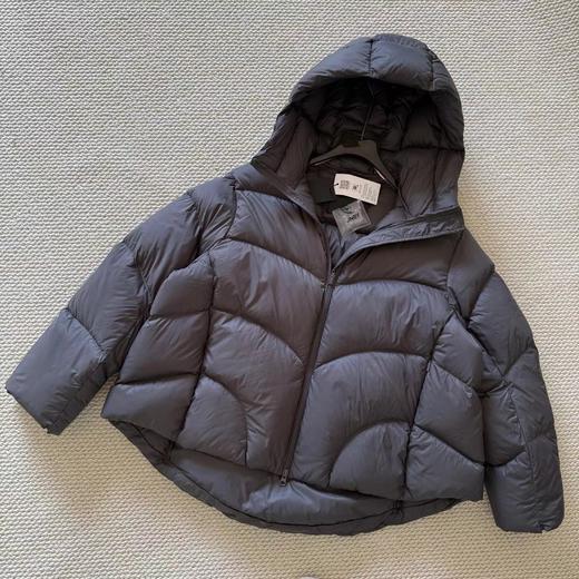 F011239冬新品连帽羽绒服宽松泡芙女士外套 商品图10