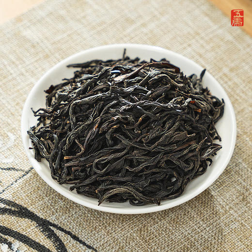 【马年】茶叶 红茶 武夷红茶 马年礼盒 红茶 圆方印 马年礼盒 茶饮 五虎 160g 商品图7