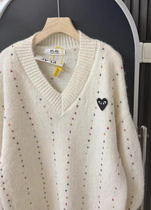 F011268甜美设计感V领喇叭袖亮丝针织衫毛衣 商品图12