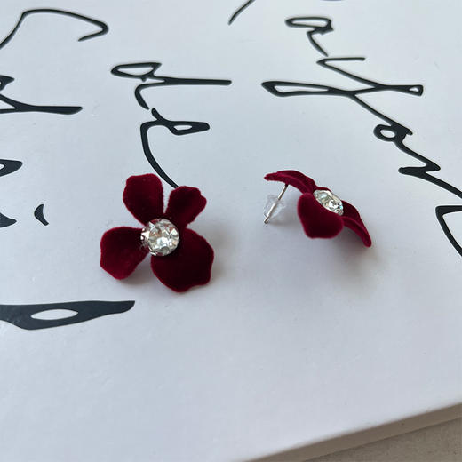 纯银耳钉过年爆款植绒花朵女新年秋冬高级感红色耳饰-纪念日百货门店同款168645873 商品图1