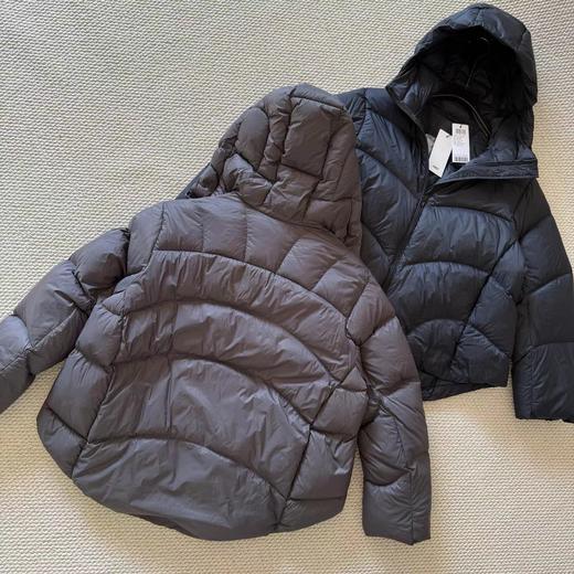 F011239冬新品连帽羽绒服宽松泡芙女士外套 商品图4